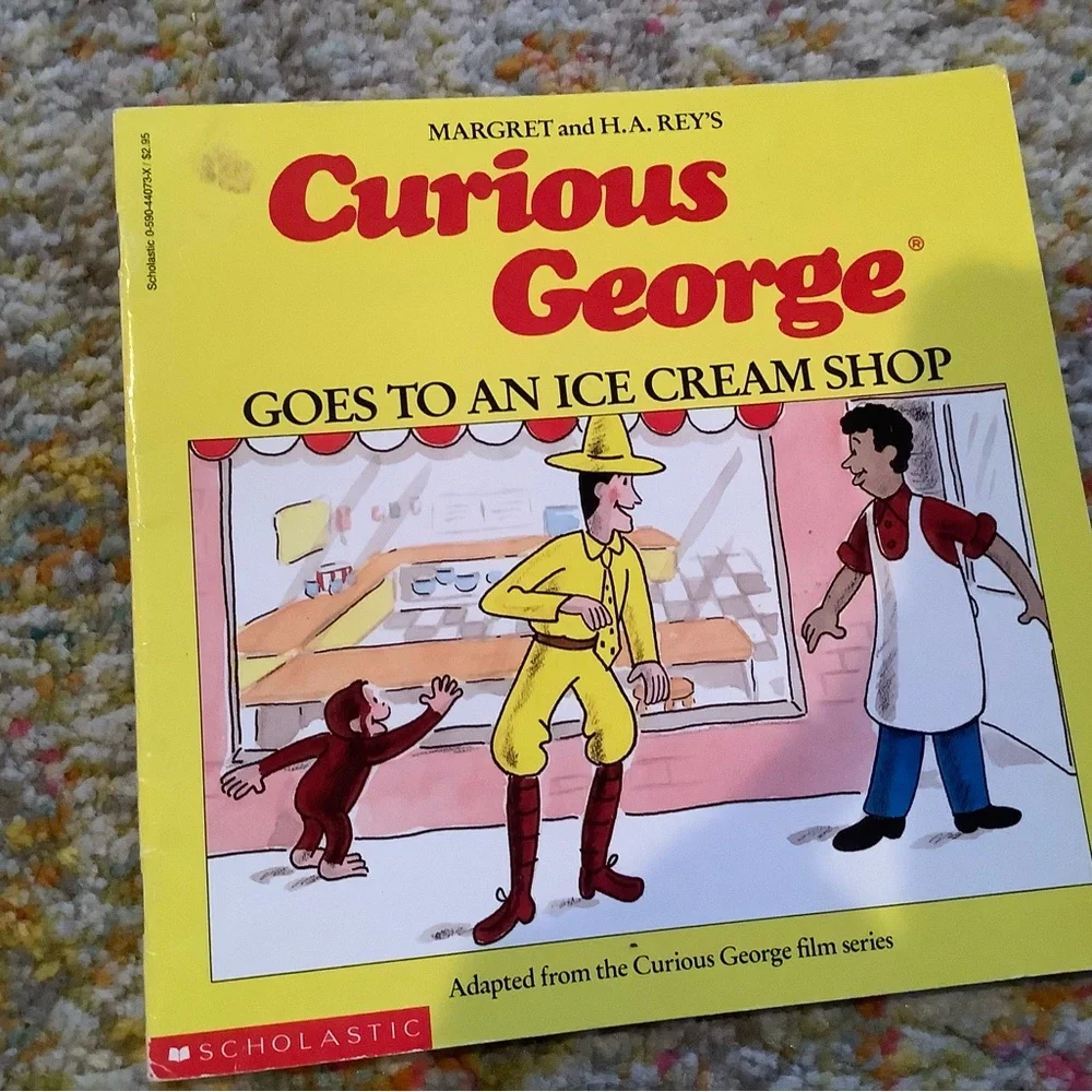 🛻 Community Helpers Themed Children Books 🍕